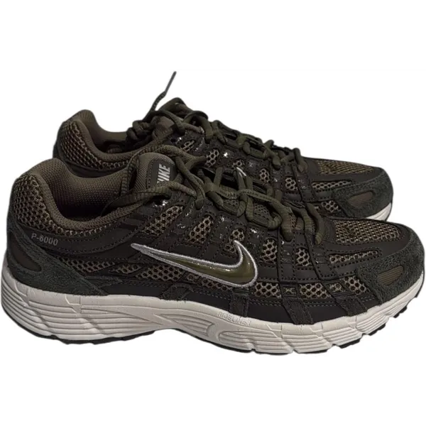 Nike P-6000 SE Groen