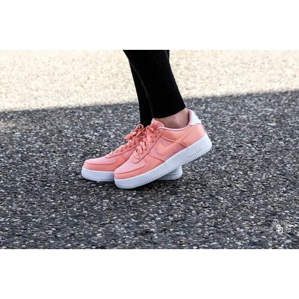 Nike Nike Air Force 1 SE Crimson Bliss — vergelijk prijzen bij 1 winkel