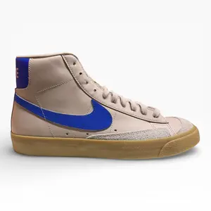 Nike Blazer Mid '77 beige
