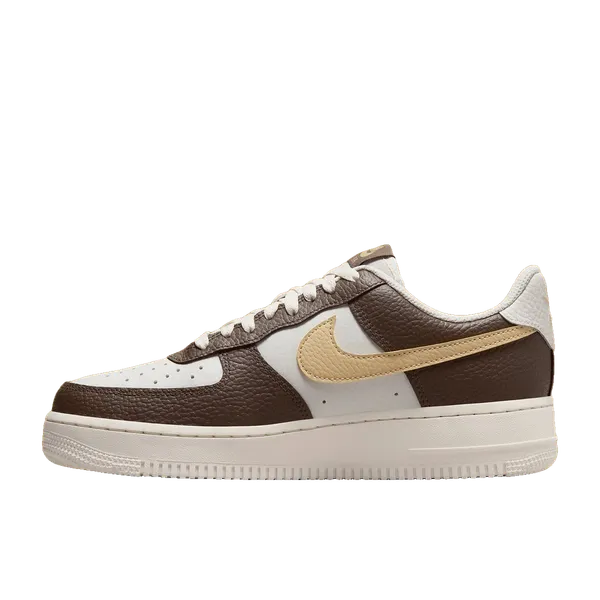 Nike Air Force 1 '07 Bruin/Wit, vergelijk prijzen bij 1 winkel