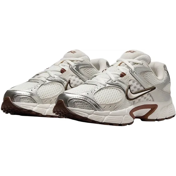 Nike Sneakers off white - zilver - bruin