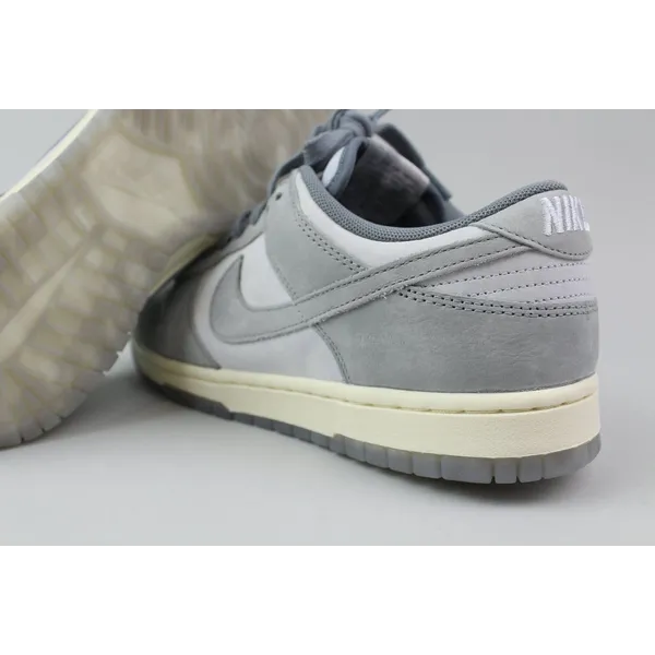 Nike Dunk Low "Cool Grey", foto 2 van 2