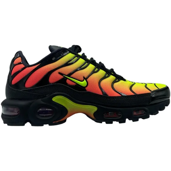 Nike Nike WMNS AIR MAX PLUS TN SE-MAAT 40 — vergelijk prijzen bij 1 winkel