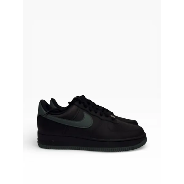 Nike Air Force 1 '07 Zwart