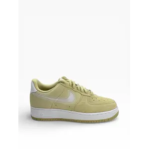 Nike Air Force 1 '07 LV8 geel