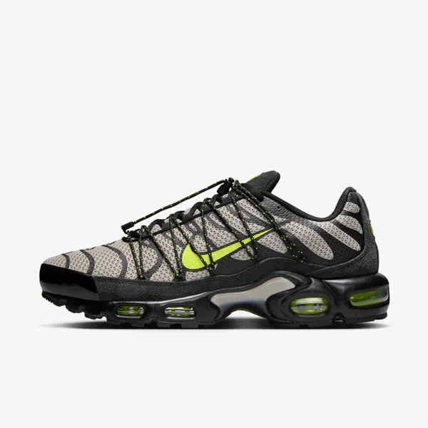 Nike Air Max Plus Utility - Maat 42 - Black / Volt / Grey - Sneakers Heren