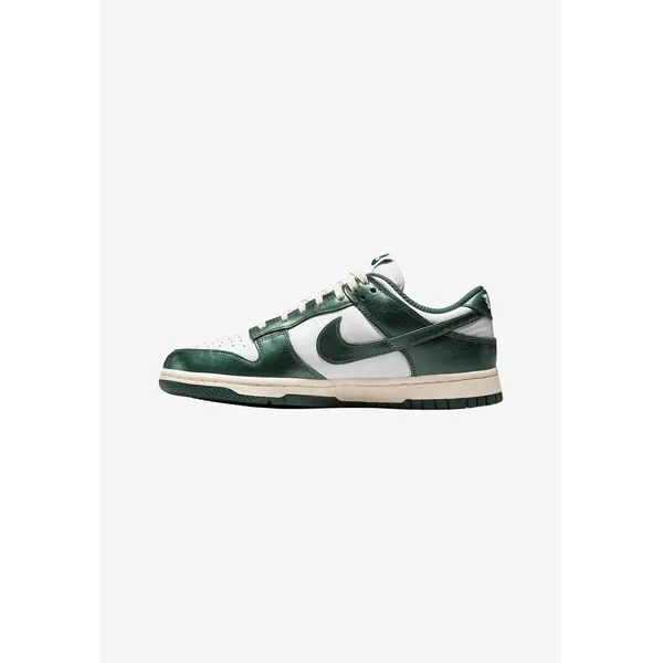 Nike Nike Dunk Low - Dames - Sneaker - Wit Groen - Maat 39 - Doos zonder deksel