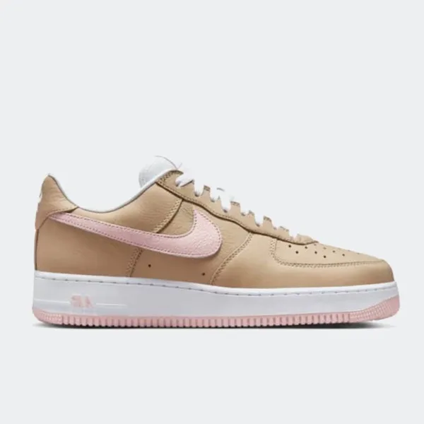 Nike Nike Air Force 1 Low Retro - Maat 41 - Beige / Pink / White - Sneakers Unisex - Doos Zonder Deksel