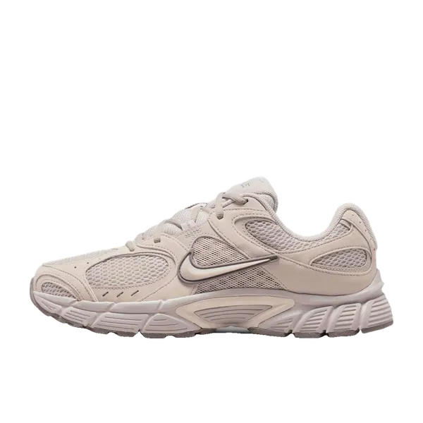 Nike V5 RNR Bruin, vergelijk prijzen bij 2 winkels