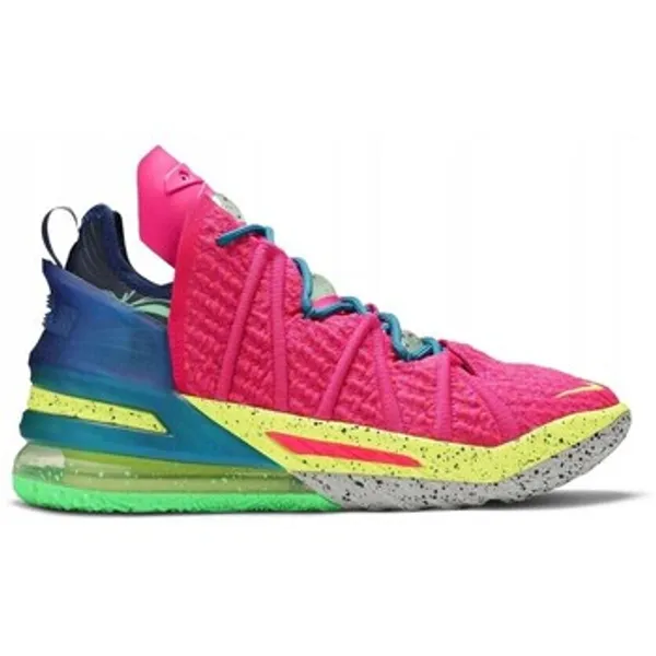 Nike Hoge Sneakers Nike LeBron — vergelijk prijzen bij 1 winkel