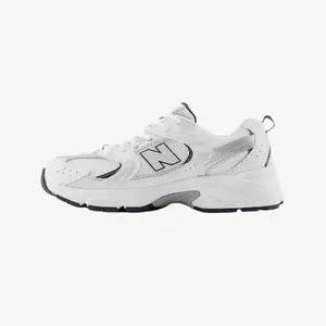 New Balance 530 zilver