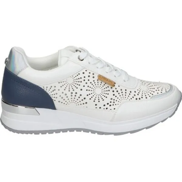 Chika 10 Lage Sneakers Chika 10 111905 — vergelijk prijzen bij 1 winkel