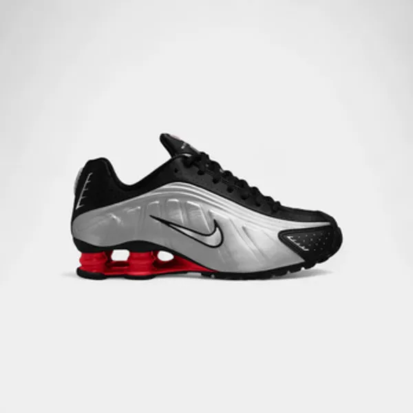 Nike Lage Sneakers Nike Shox R4 Black Metallic Silver (2025) (Women's) — vergelijk prijzen bij 1 winkel