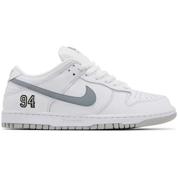 Nike SB Dunk Low Supreme 94 White Metallic Silver, foto 2 van 2