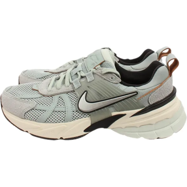 Nike sneakers maat 40 Grijs