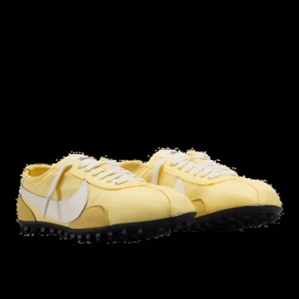 Nike Moon Soft Yellow, foto 2 van 2