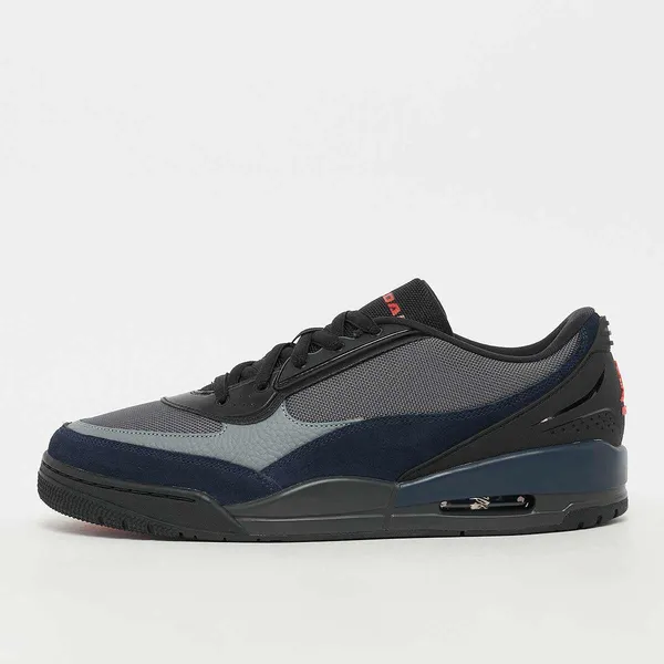 Jordan 3 grijs