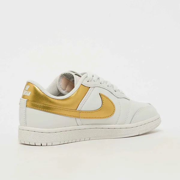 Air Jordan Skyline Low Wit, foto 3 van 3