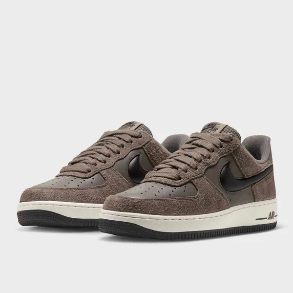 Nike Air Force 1 '07 LV8 Bruin, foto 3 van 3