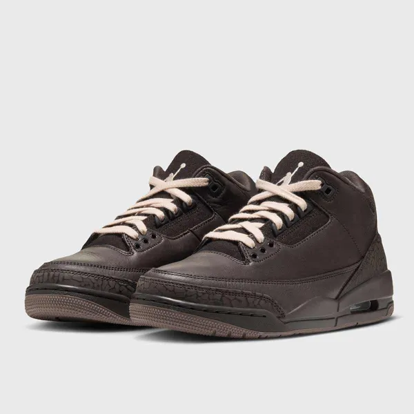 Air Jordan 3 Retro Bruin, foto 3 van 3