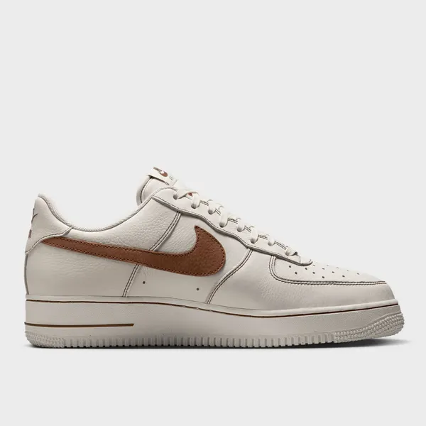 Nike Air Force 1 '07 LV8 Bruin, foto 2 van 3
