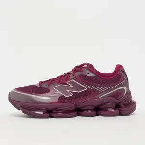 New Balance 2000 rood