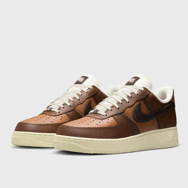 Nike Air Force 1 '07 LV8 Bruin, foto 3 van 3
