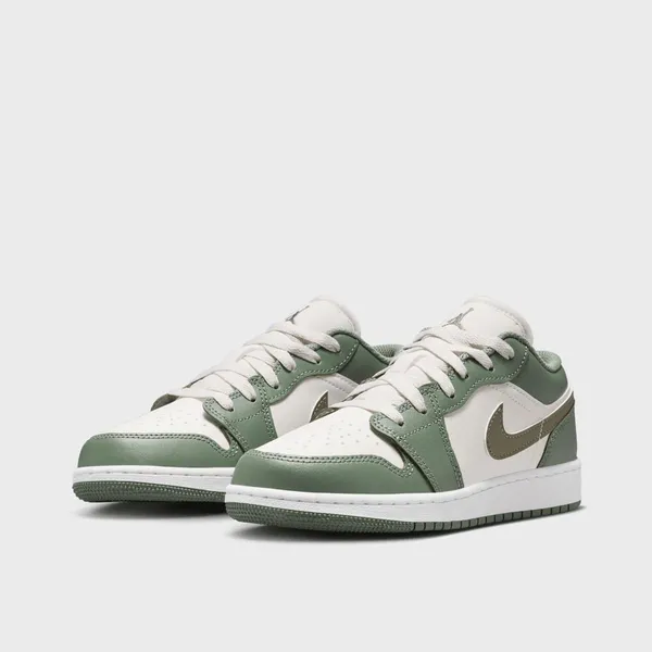 Air Jordan Low (GS) Groen, foto 3 van 3
