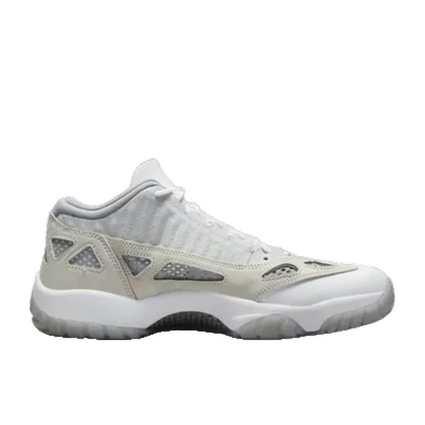Nike Air Jordan 11 Beige, vergelijk prijzen bij 2 winkels