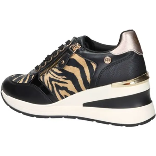XTI Sneakers Zwart, vergelijk prijzen bij 1 winkel