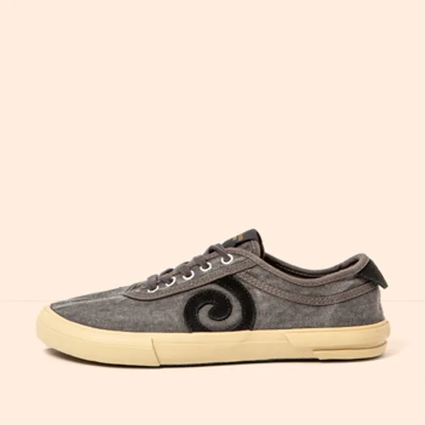 El Naturalista Lage Sneakers Zwart, vergelijk prijzen bij 1 winkel