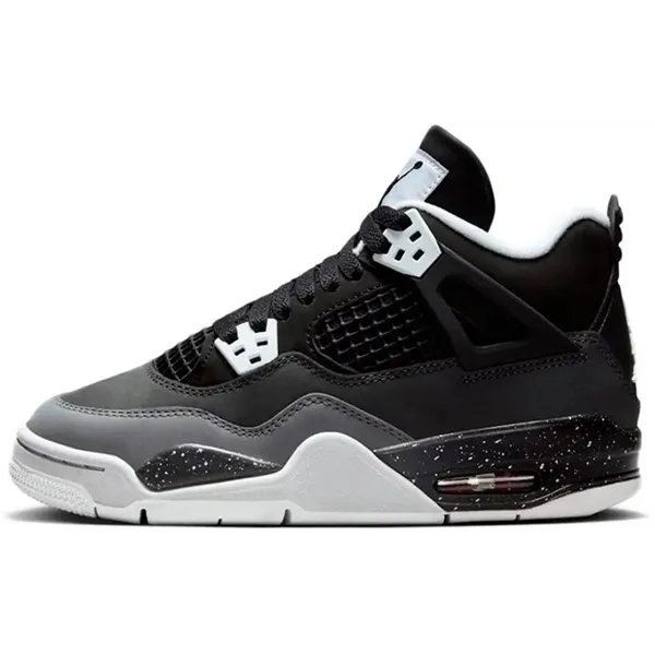 Jordan 4 Retro Fear (2024) (GS) Zwart/Wit, vergelijk prijzen bij 1 winkel