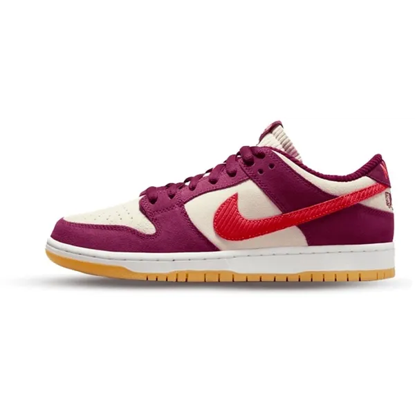 Nike SB Dunk Low Wit/Rood, vergelijk prijzen bij 1 winkel
