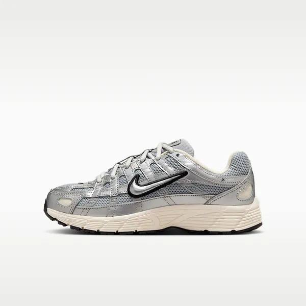 Nike P-6000 Metallic Silver Black-Pale Ivory Zilver/Zwart Kids, vergelijk prijzen bij 1 winkel
