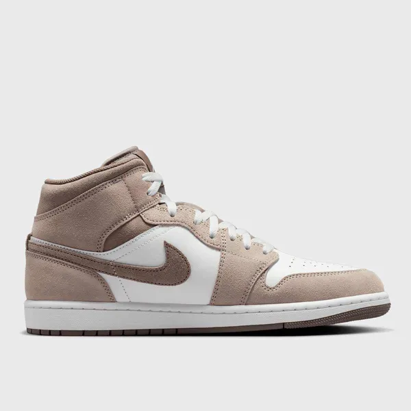 Nike Air Jordan 1 Mid Beige, foto 2 van 3