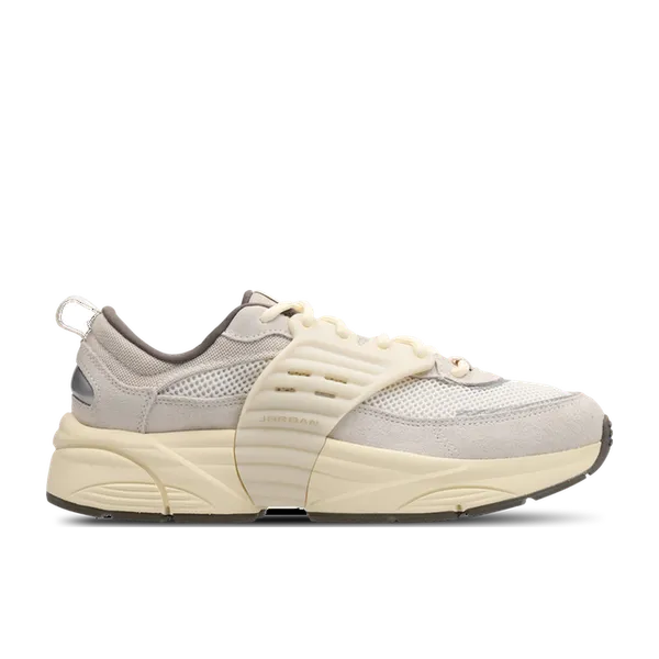 Jordan Trunner Beige Suède, vergelijk prijzen bij 1 winkel