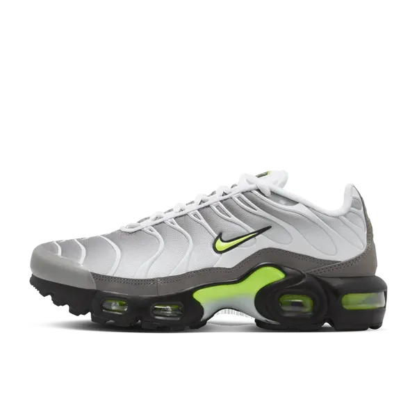 Nike Tuned Volt, vergelijk prijzen bij 2 winkels