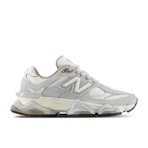 New Balance 9060 beige