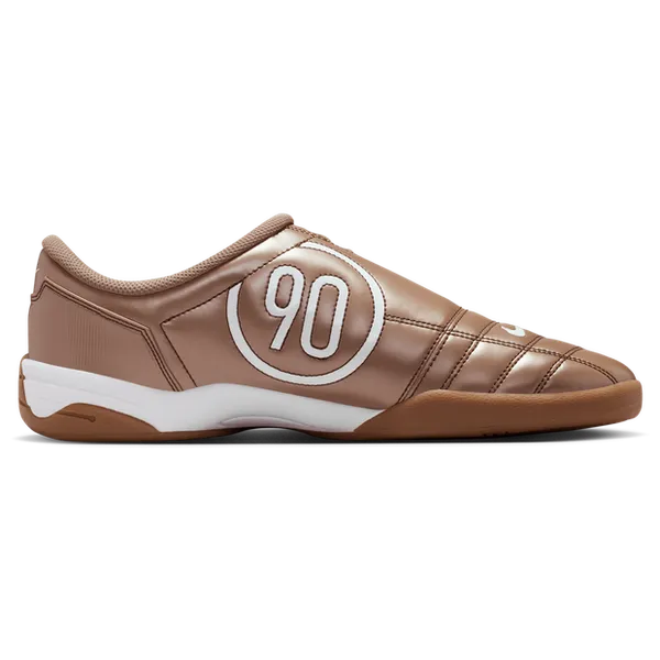 Nike Total 90 Bruin, vergelijk prijzen bij 2 winkels