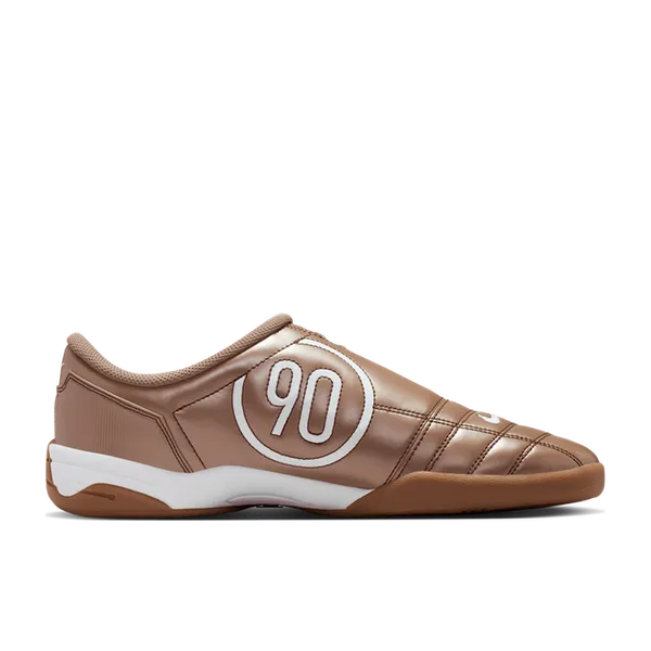 Nike Total 90 Bruin, vergelijk prijzen bij 1 winkel