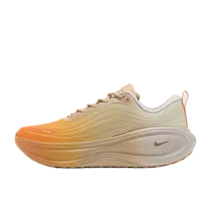Nike Vomero beige