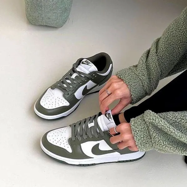 Nike Dunk Low Medium Olive, vergelijk prijzen bij 1 winkel