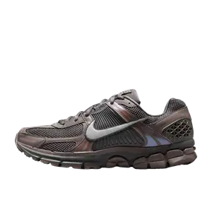 Nike Vomero 5 bruin
