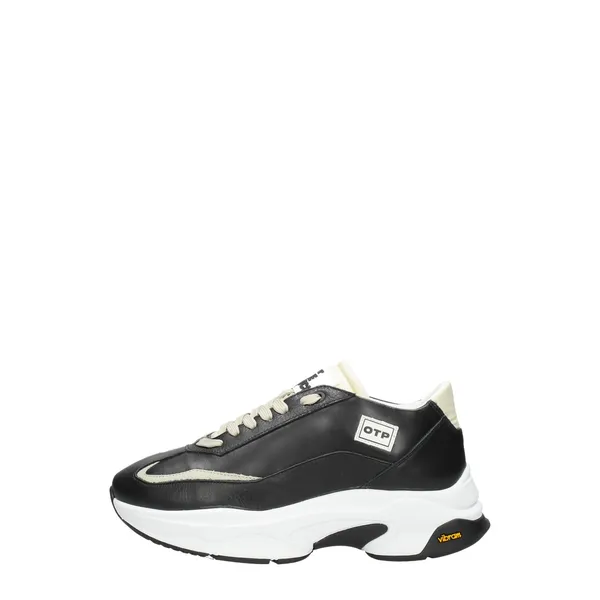 Off The Pitch Runner Cr-3.0 Zwart, vergelijk prijzen bij 1 winkel