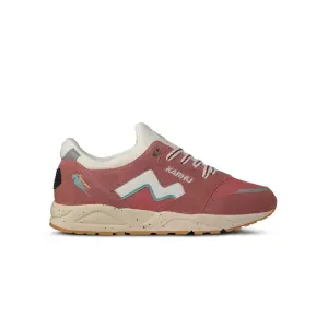 Karhu Aria rood