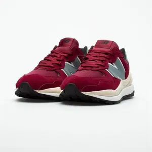 New Balance 5740 rood