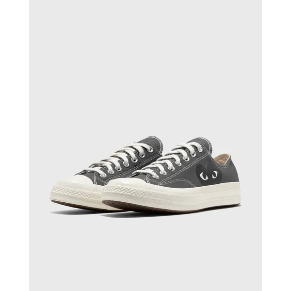 Comme des Garçons Play X Converse Chuck Taylor 20 Low Top (BIG Heart) Grijs, foto 2 van 5