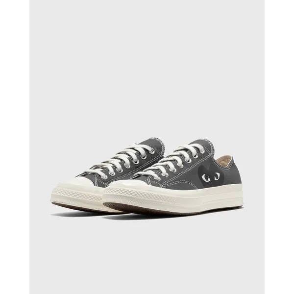 Comme des Garçons Play X Converse Chuck Taylor 20 Low Top (BIG Heart) Grijs, foto 3 van 5