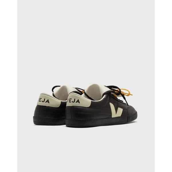 Veja X Magliano Leather Zwart, foto 5 van 5