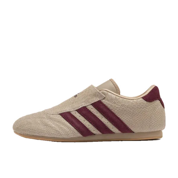 adidas Taekwondo Bruin, vergelijk prijzen bij 2 winkels